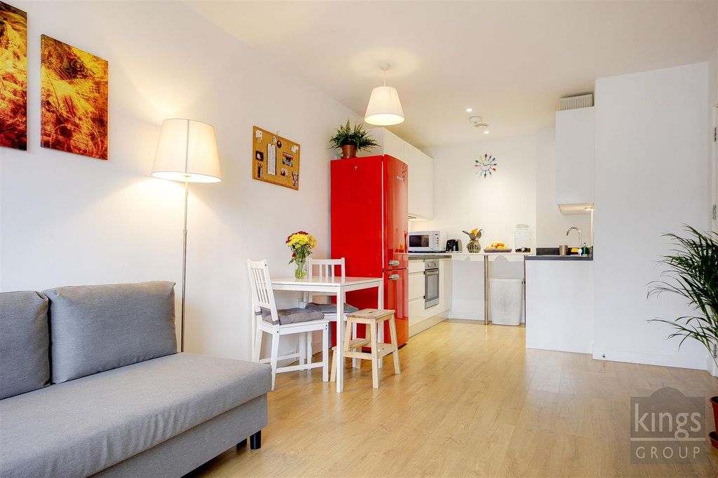Property photo 3 of 18 3.Jpg