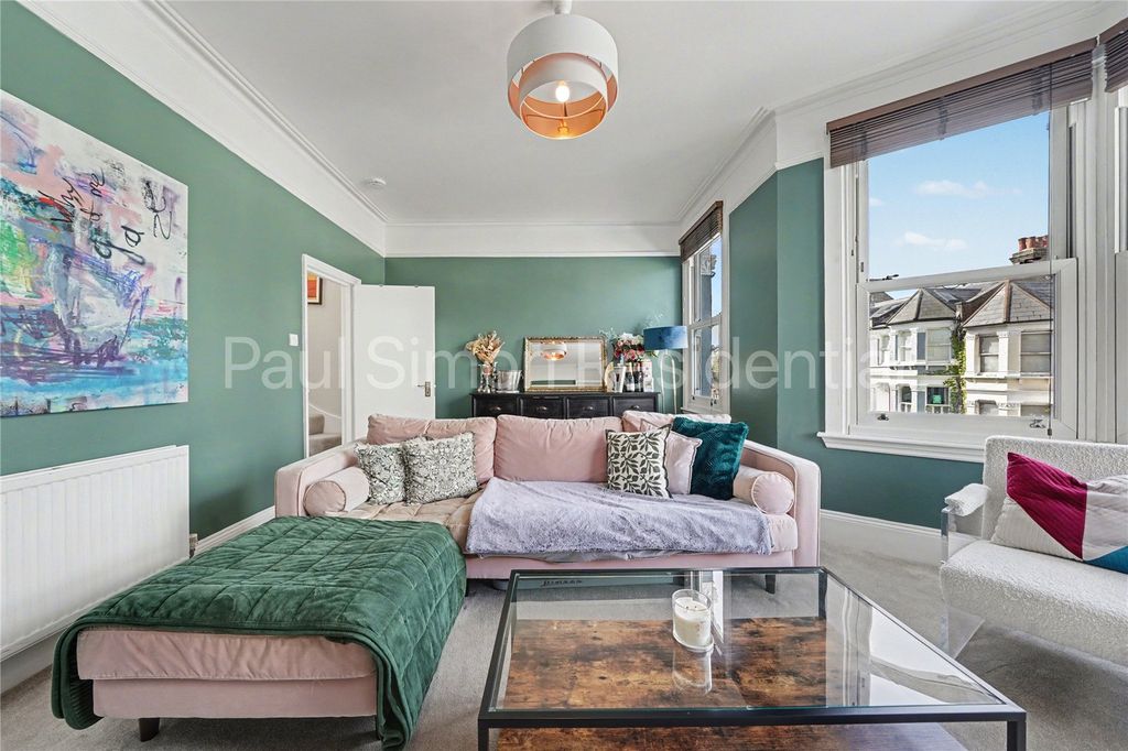 Property photo 2 of 26 Picture No. 09