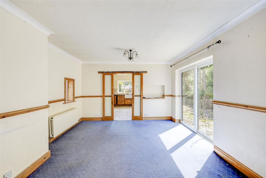 Property photo 3 of 24 Dining Room