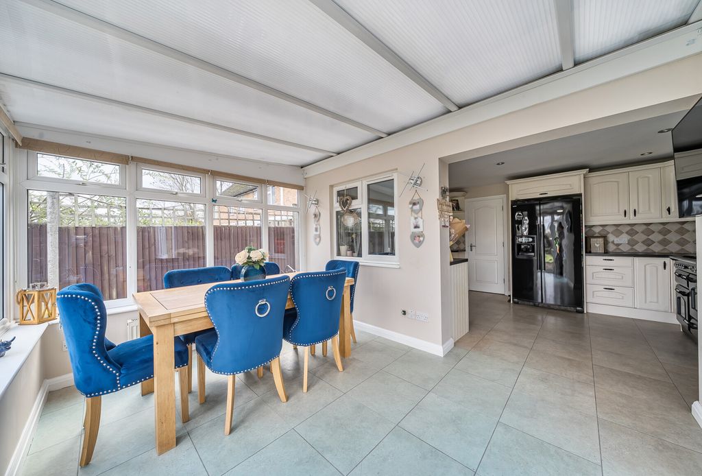 Property photo 1 of 16 1383531-5-6925c5E...