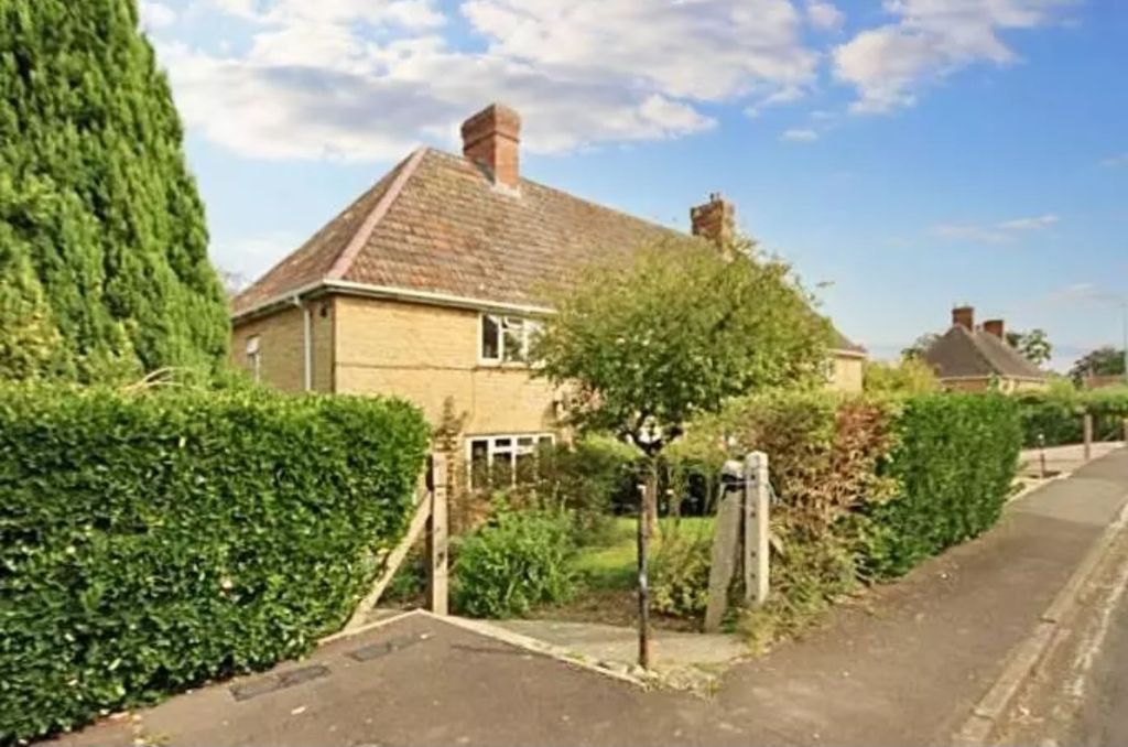 Property photo 1 of 22