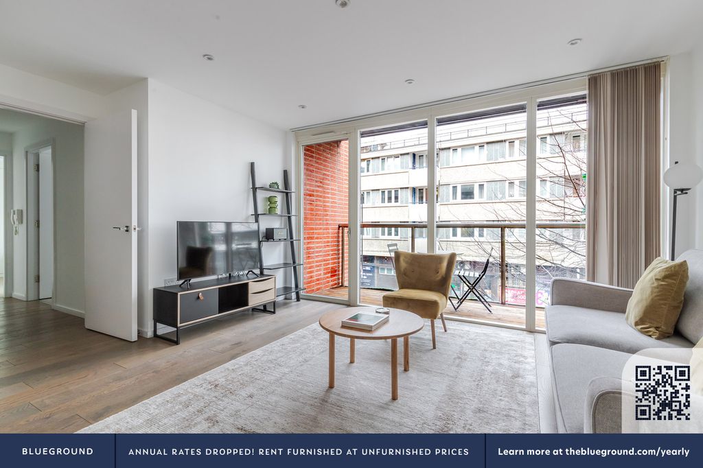 Property photo 3 of 29 Living Room