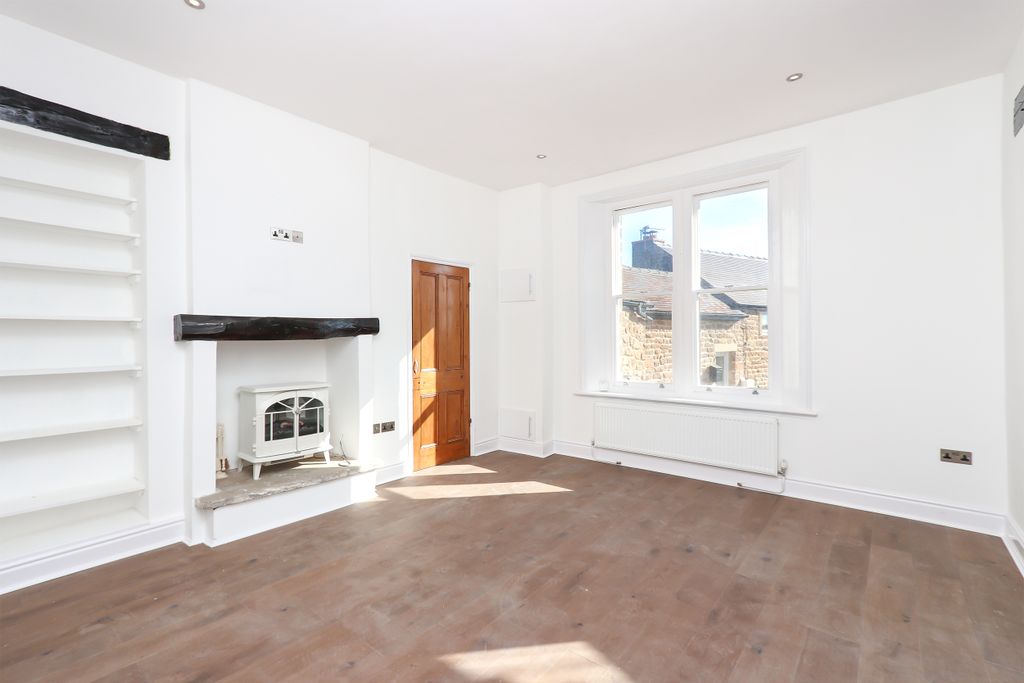 Property photo 3 of 27 Dining Room3