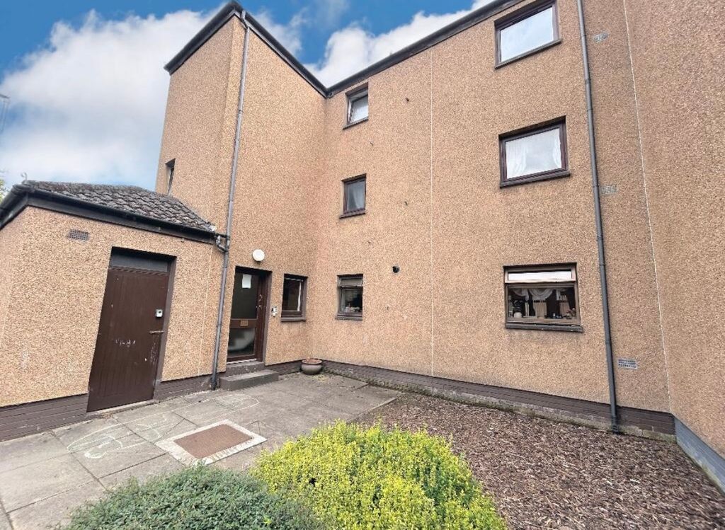 Property photo 2 of 15
