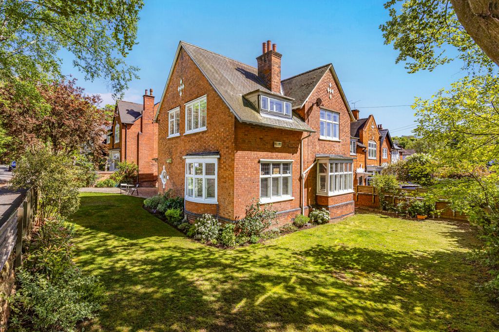 Property photo 1 of 38
