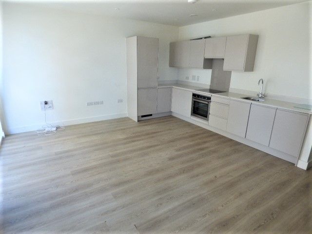 Property photo 3 of 28