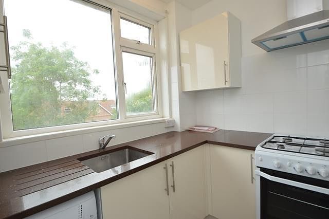 Property photo 3 of 8 Kitchen