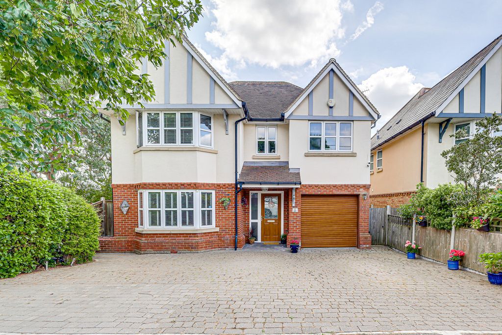 Property photo 1 of 29