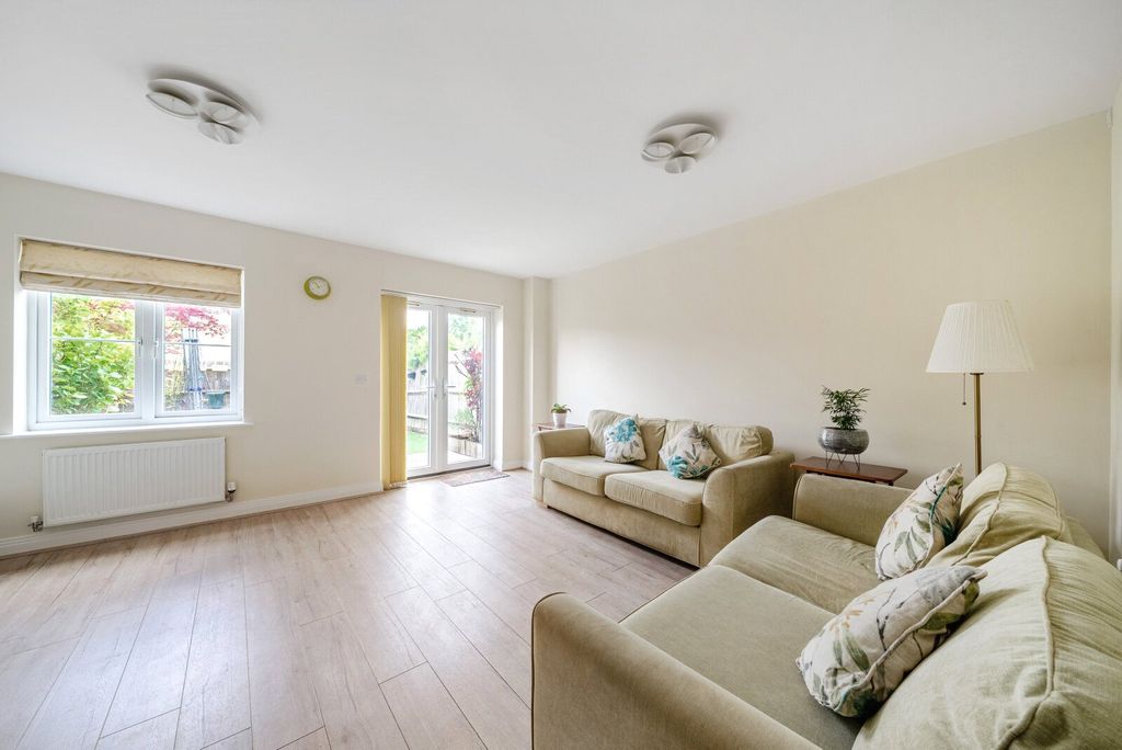 Property photo 2 of 10 2