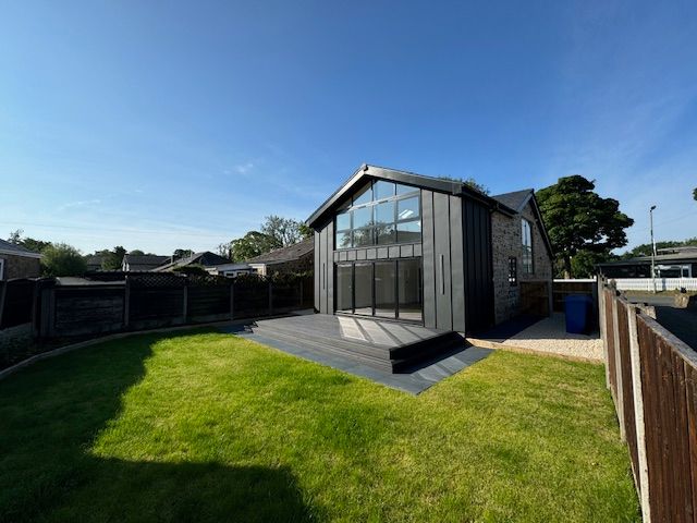 Property photo 2 of 54