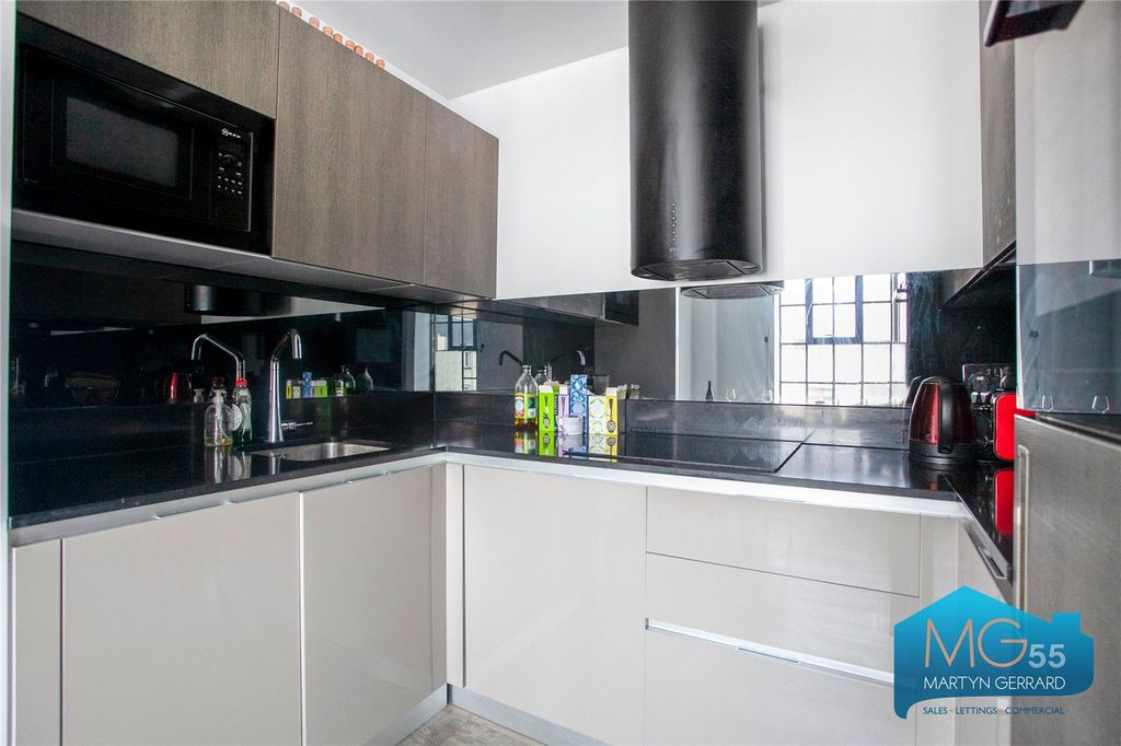 Property photo 3 of 12 Picture No. 05