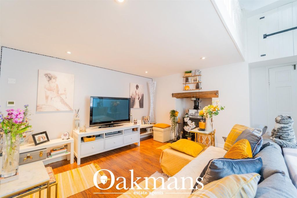 Property photo 3 of 22 Dom09753.Jpg