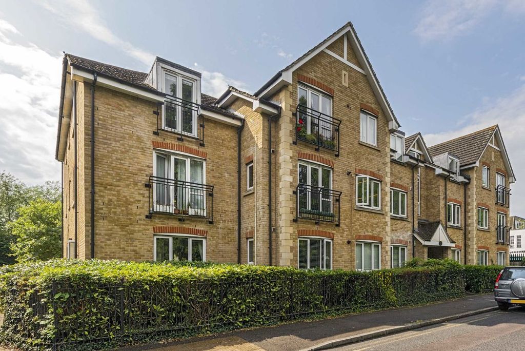 Property photo 1 of 7