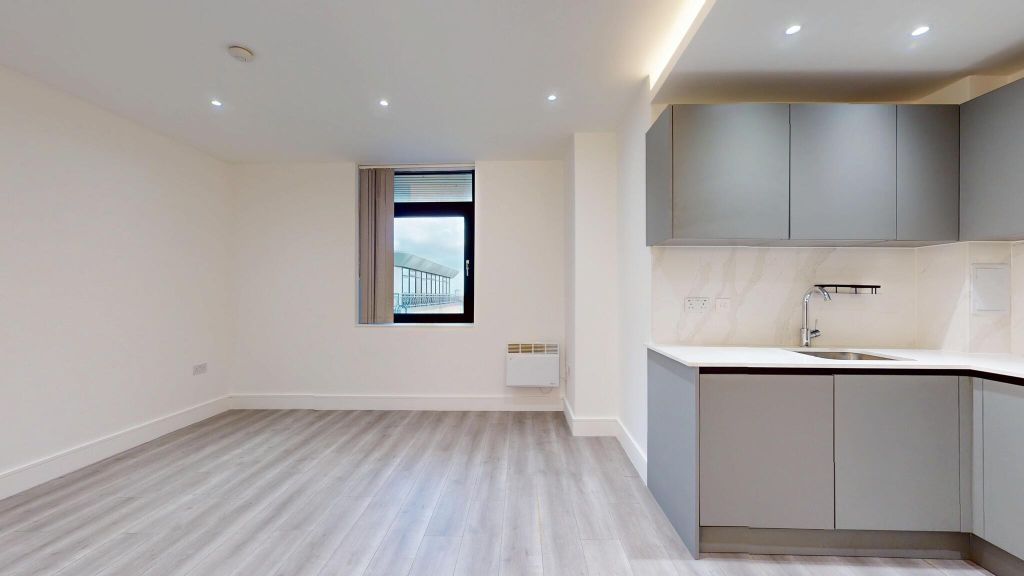 Property photo 1 of 13 Living Room