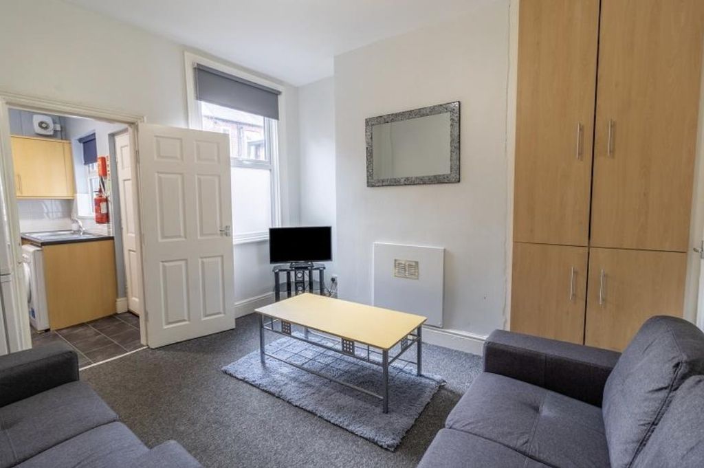 Property photo 2 of 16 1.Png
