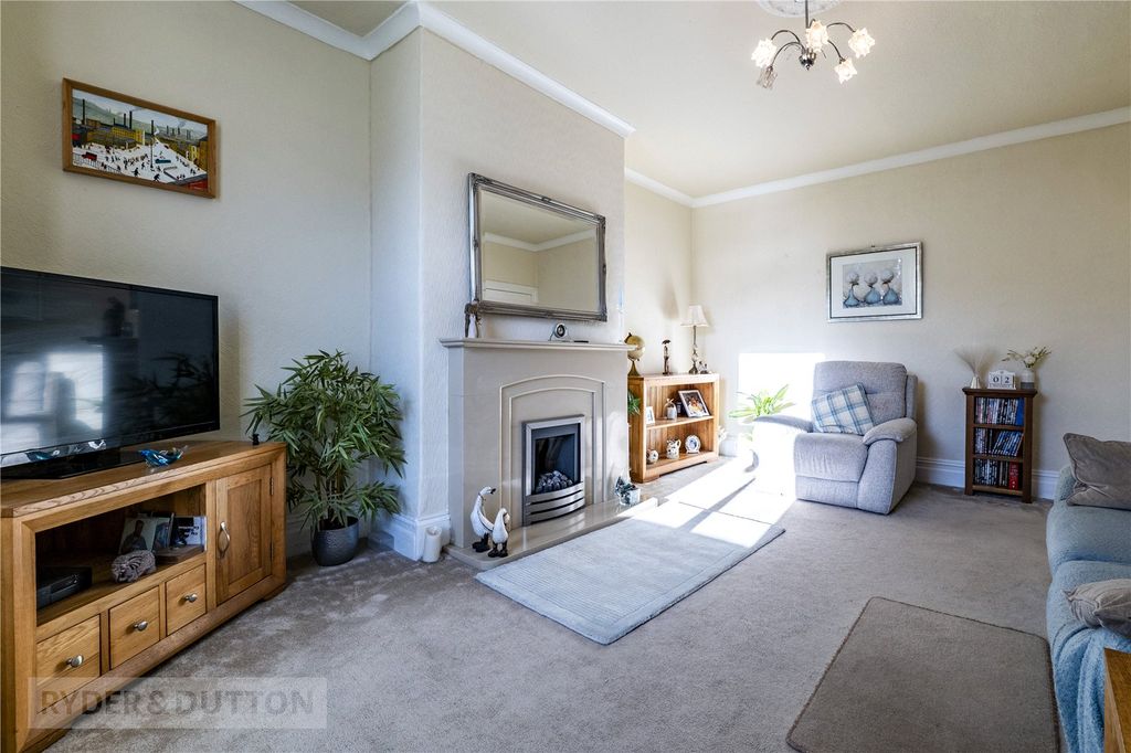 Property photo 3 of 15 Living Room