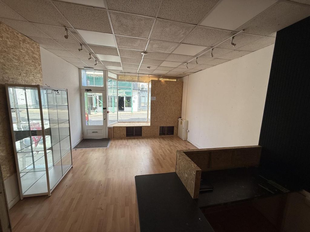 Property photo 3 of 10 Main Shop