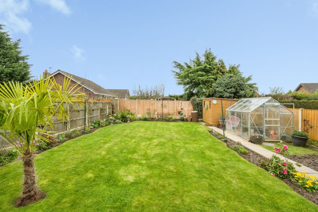 Property photo 2 of 20