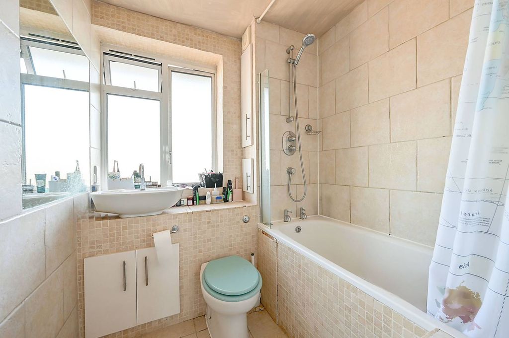 Property photo 1 of 4