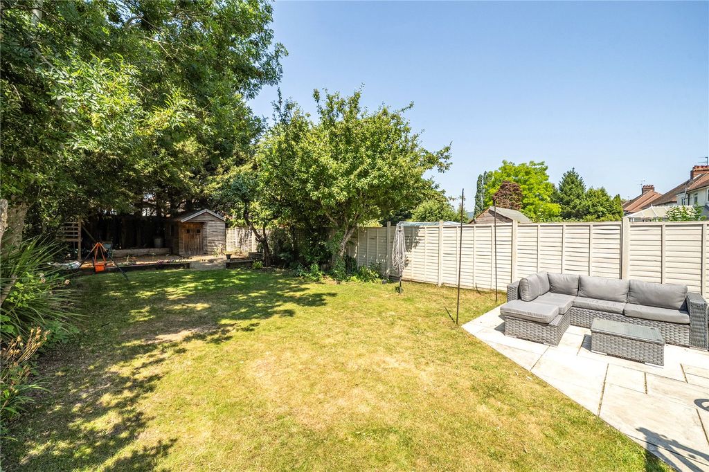 Property photo 2 of 21 Picture No. 17