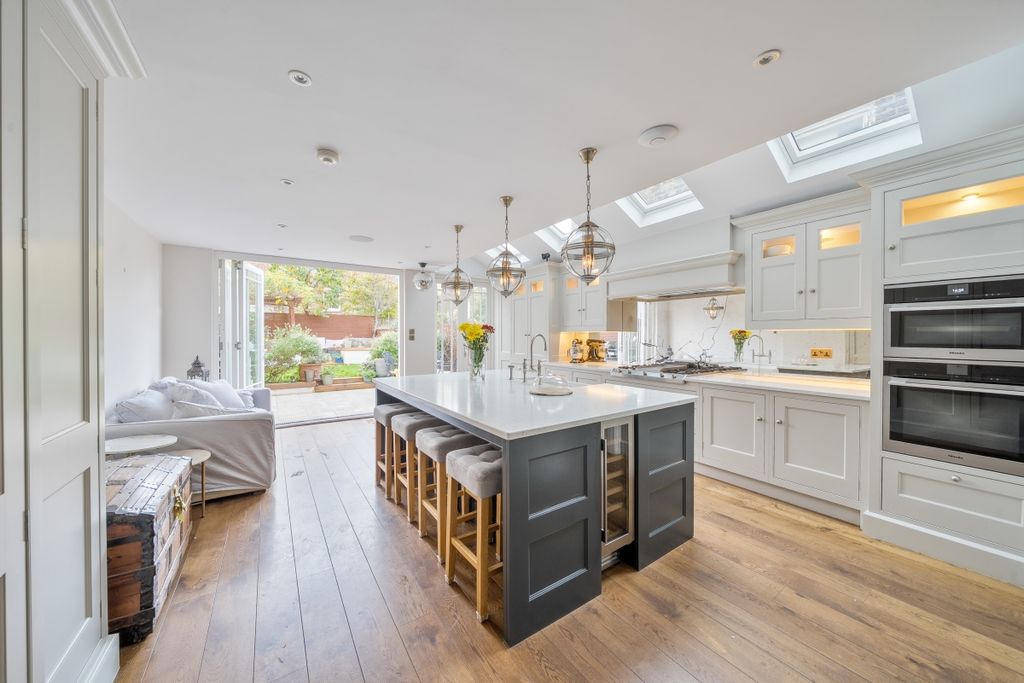 Property photo 2 of 18 1377076-5-69149A1...