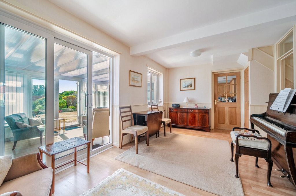 Property photo 3 of 15 Dining Room