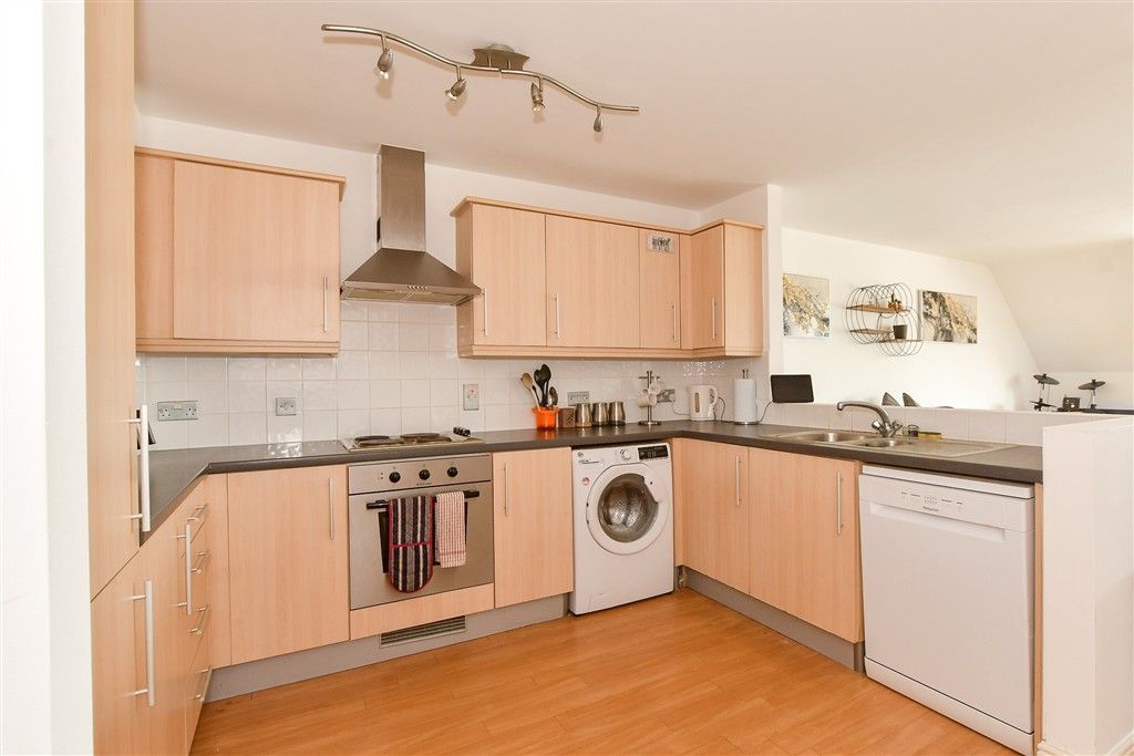 Property photo 3 of 13 Kitchen