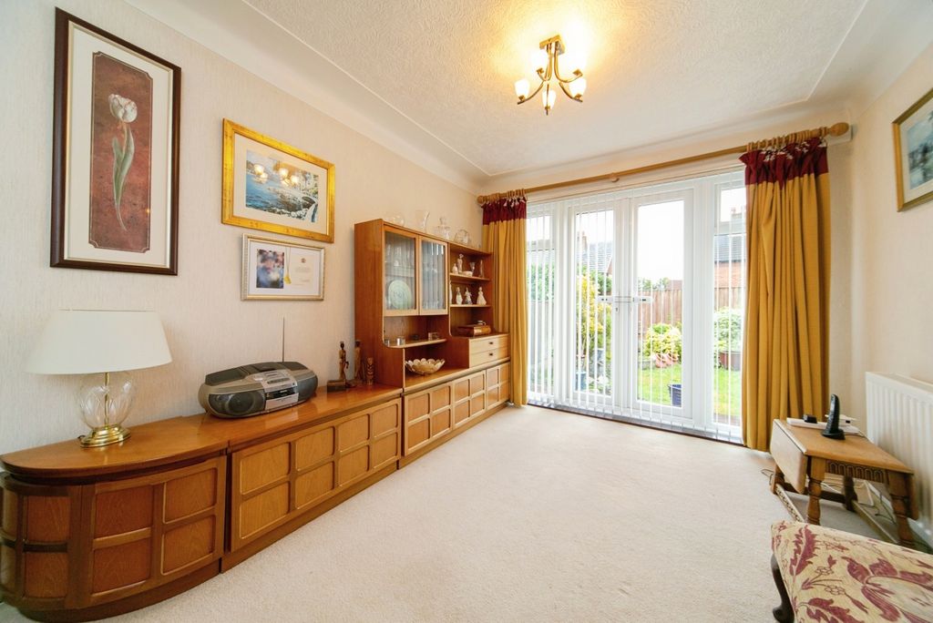 Property photo 2 of 16 Photo