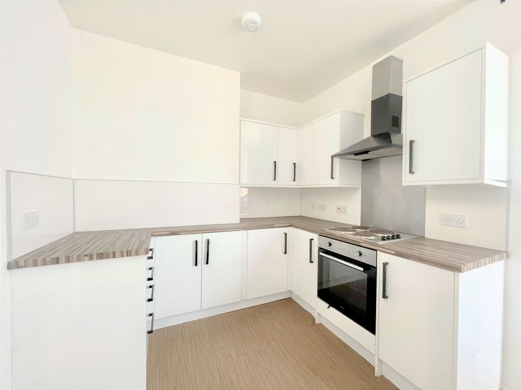 Property photo 2 of 6 Picture 2