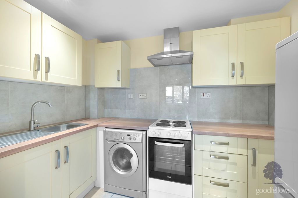 Property photo 3 of 7 Picture No. 11