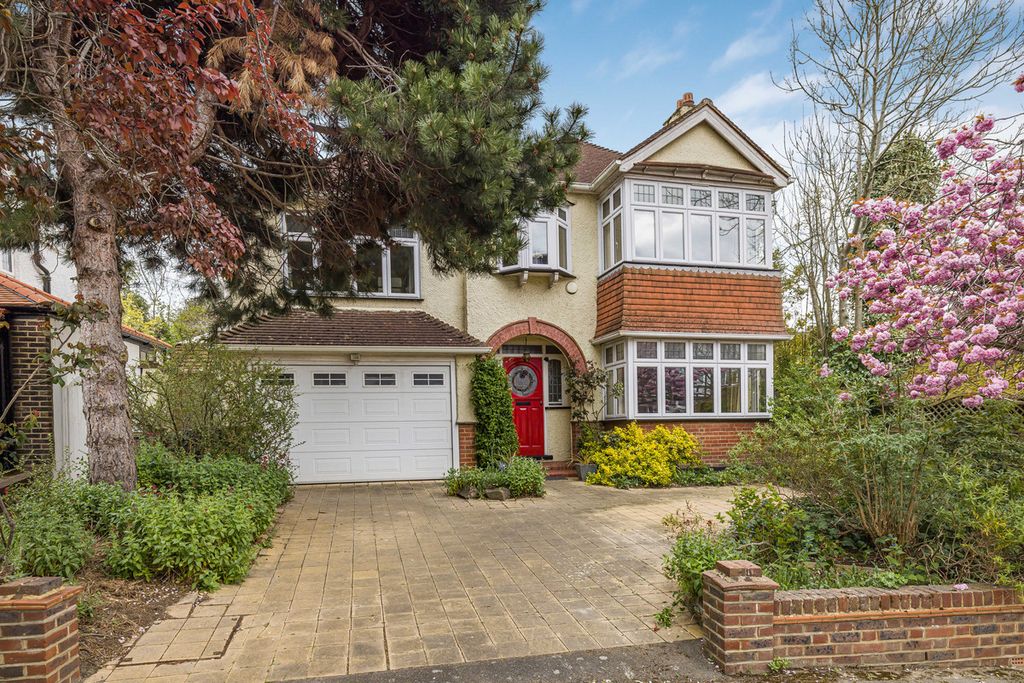 Property photo 1 of 18