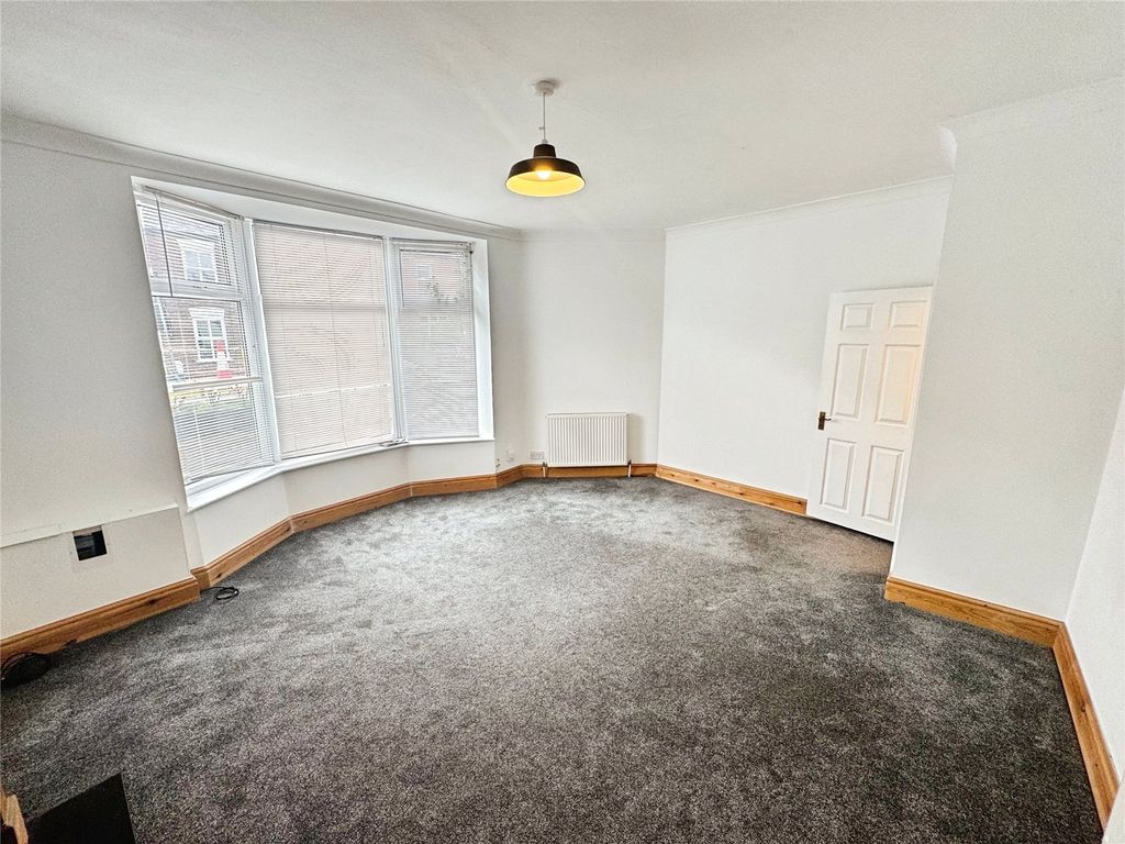 Property photo 3 of 16 Picture No. 05