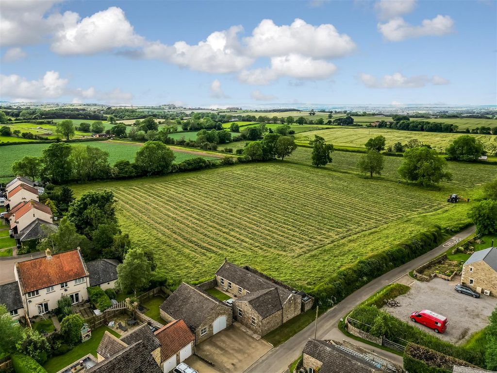 Property photo 2 of 20 Dji_0613.Jpg