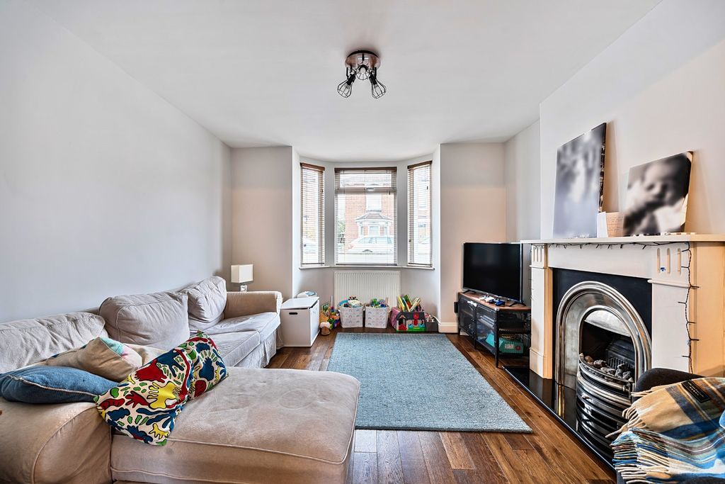 Property photo 3 of 12 Picture No. 26