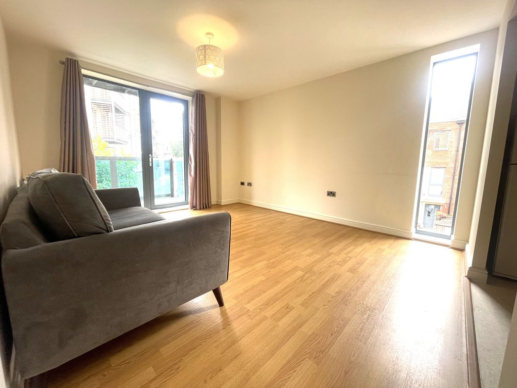 Property photo 2 of 7
