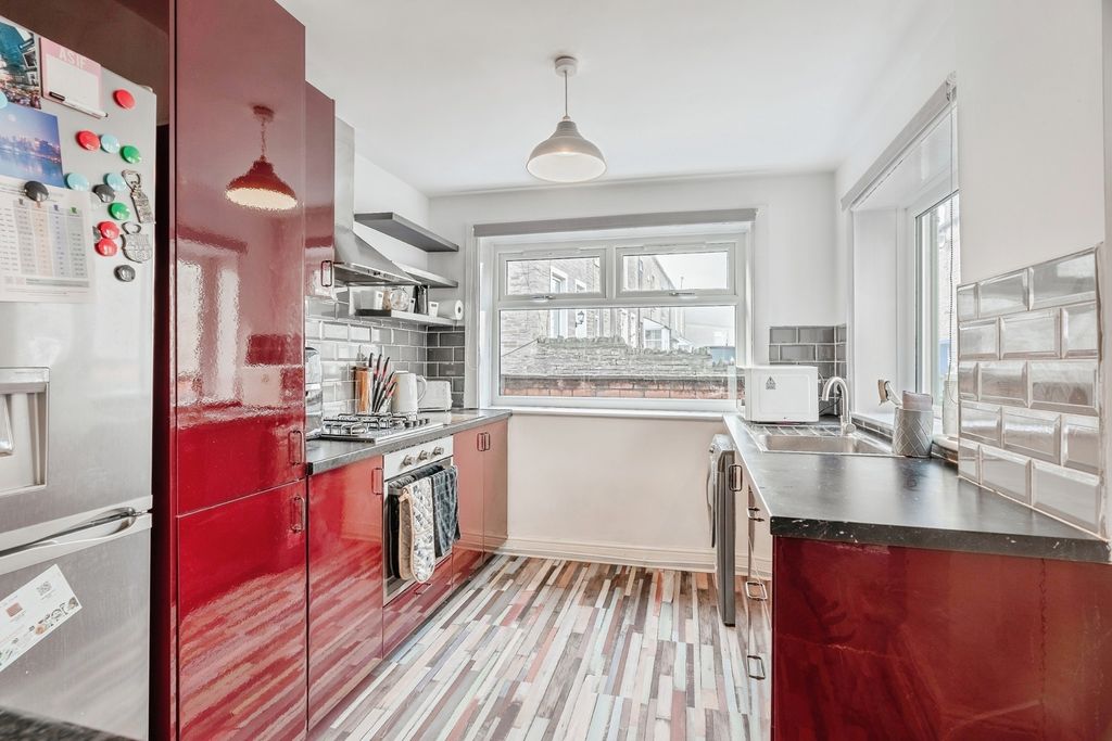 Property photo 2 of 17 Photo