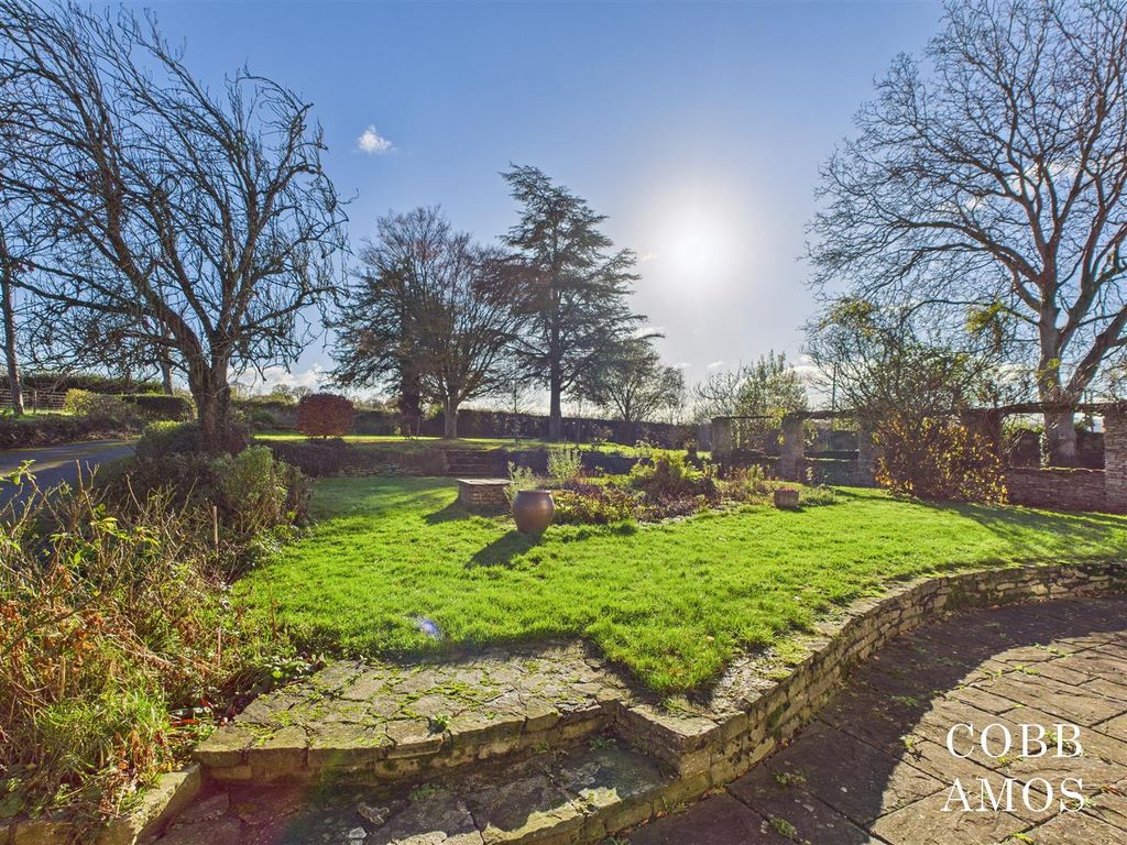 Property photo 3 of 48 Cam02803G0-Pr0243-Still043.Jpg