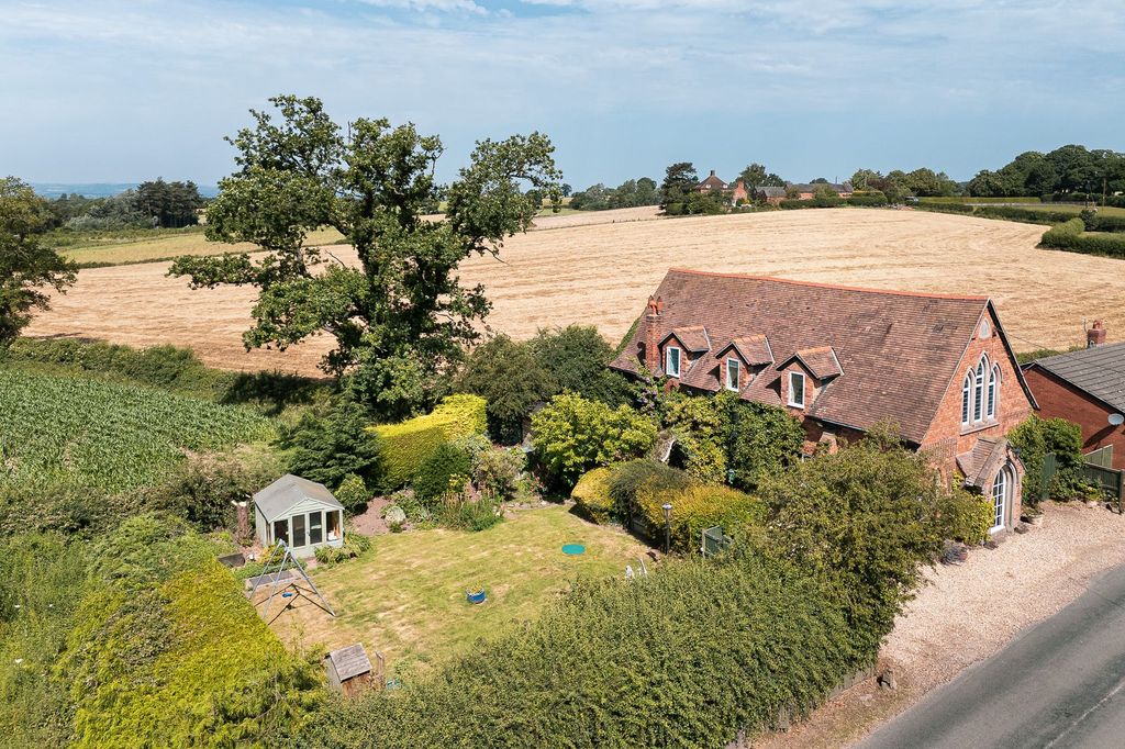 Property photo 1 of 32