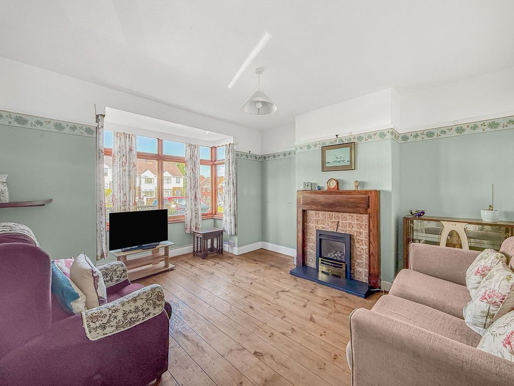 Property photo 3 of 24