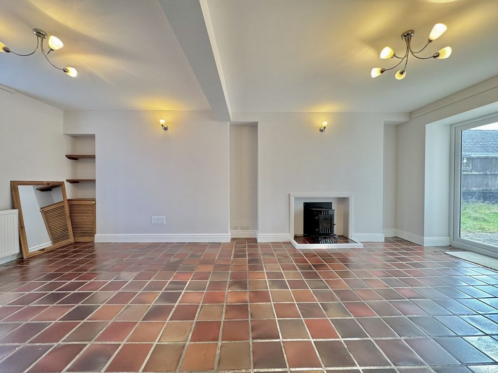 Property photo 3 of 19 Not Specified