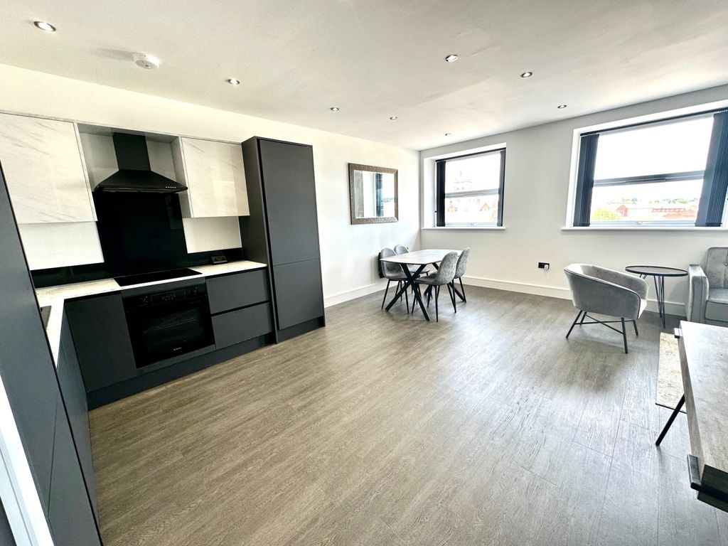 Property photo 2 of 12