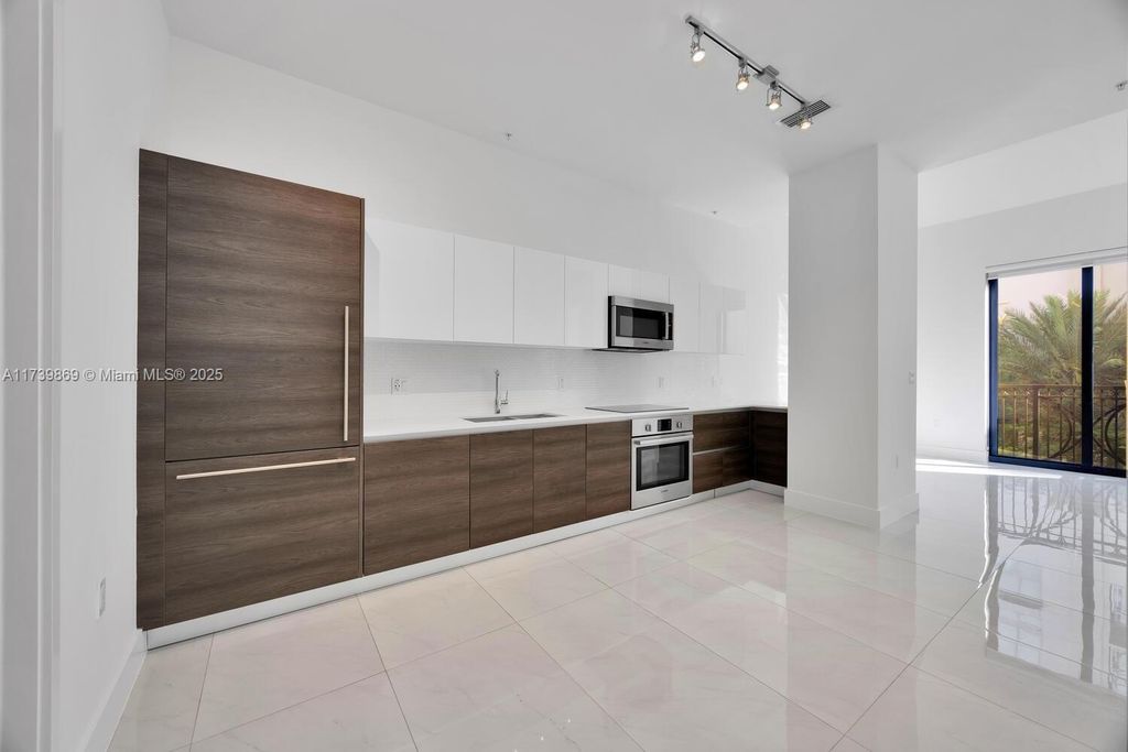 Property photo 3 of 33 <Alttext/>