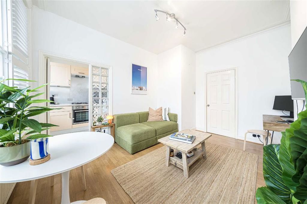 Property photo 2 of 5