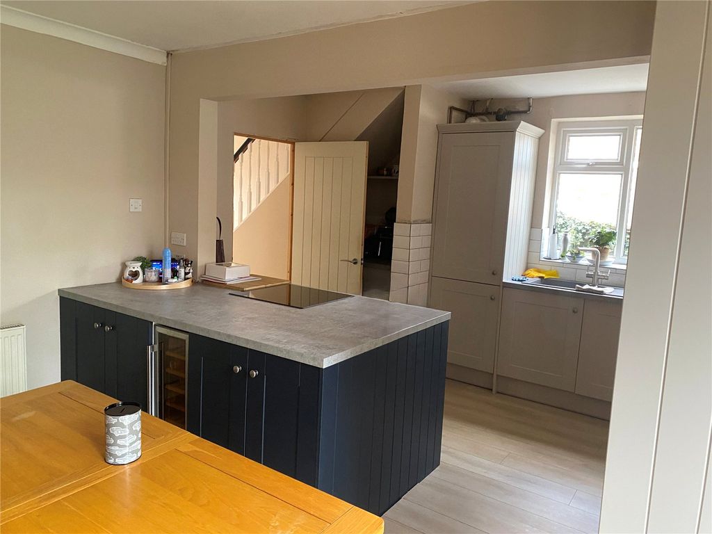 Property photo 3 of 9 Picture No. 10