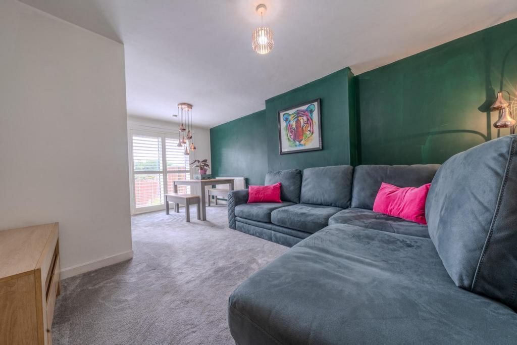 Property photo 2 of 14