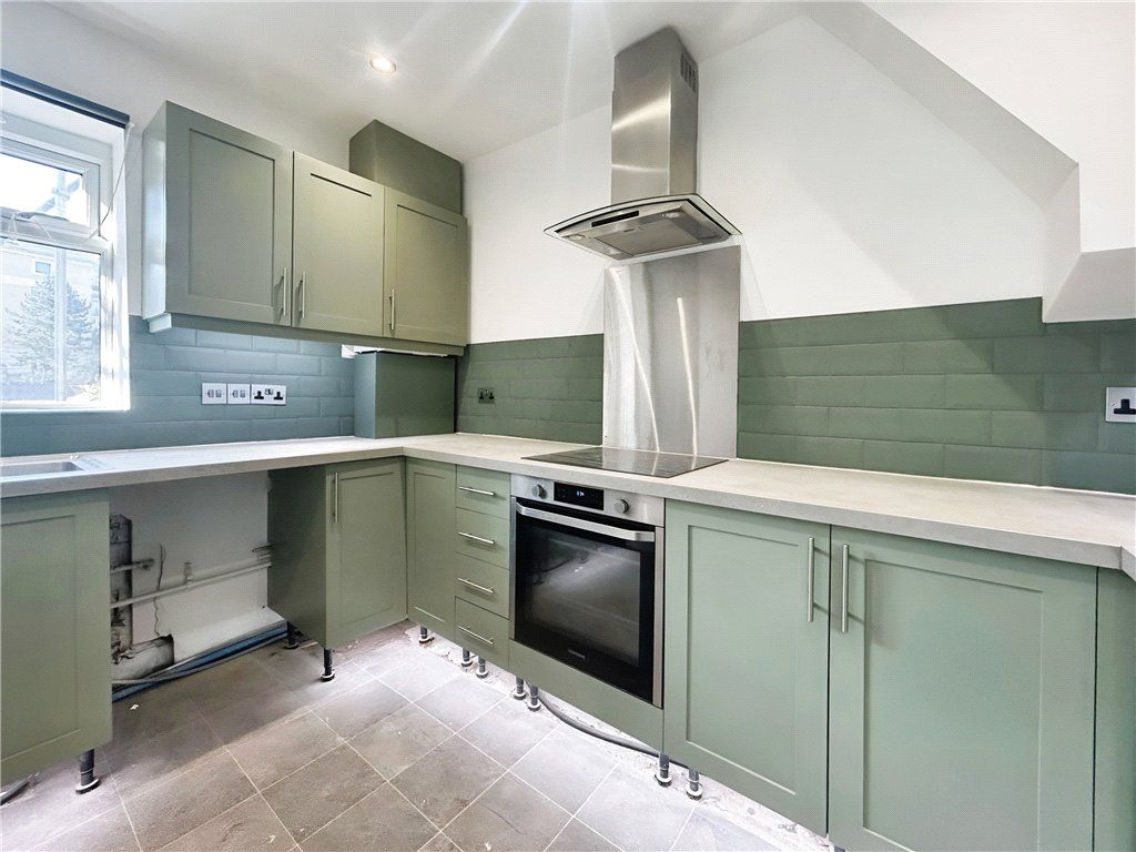 Property photo 2 of 10 Kitchen
