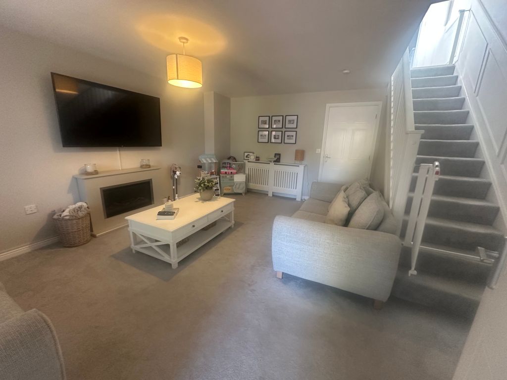 Property photo 2 of 16 Img_1359
