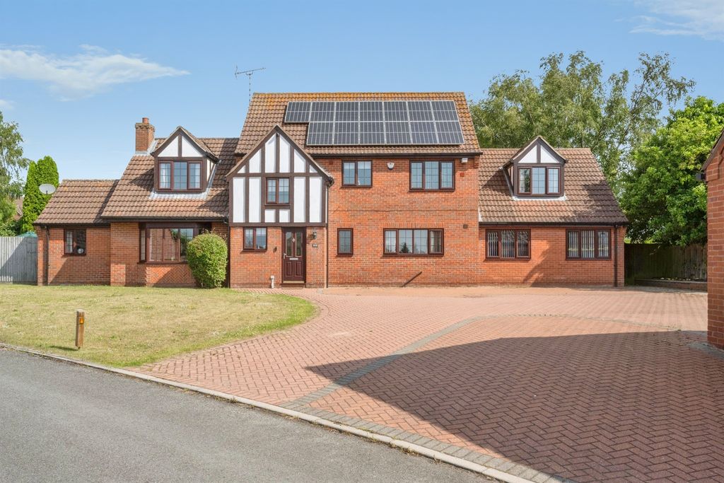 Property photo 1 of 22