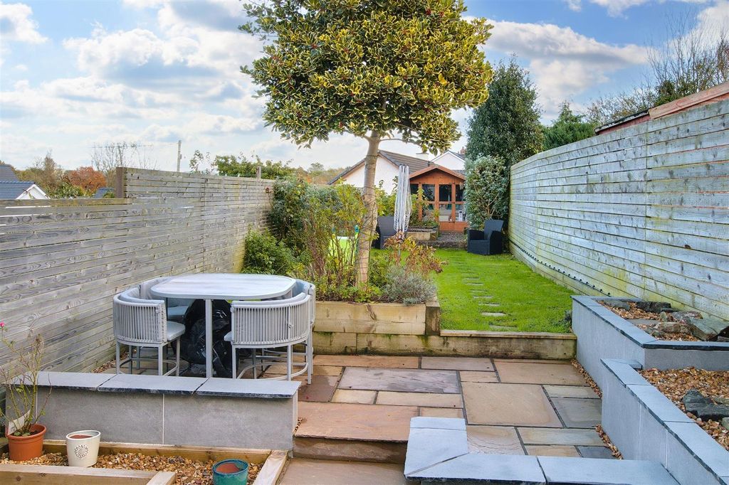 Property photo 1 of 51 Garden Views From Bedroom 1