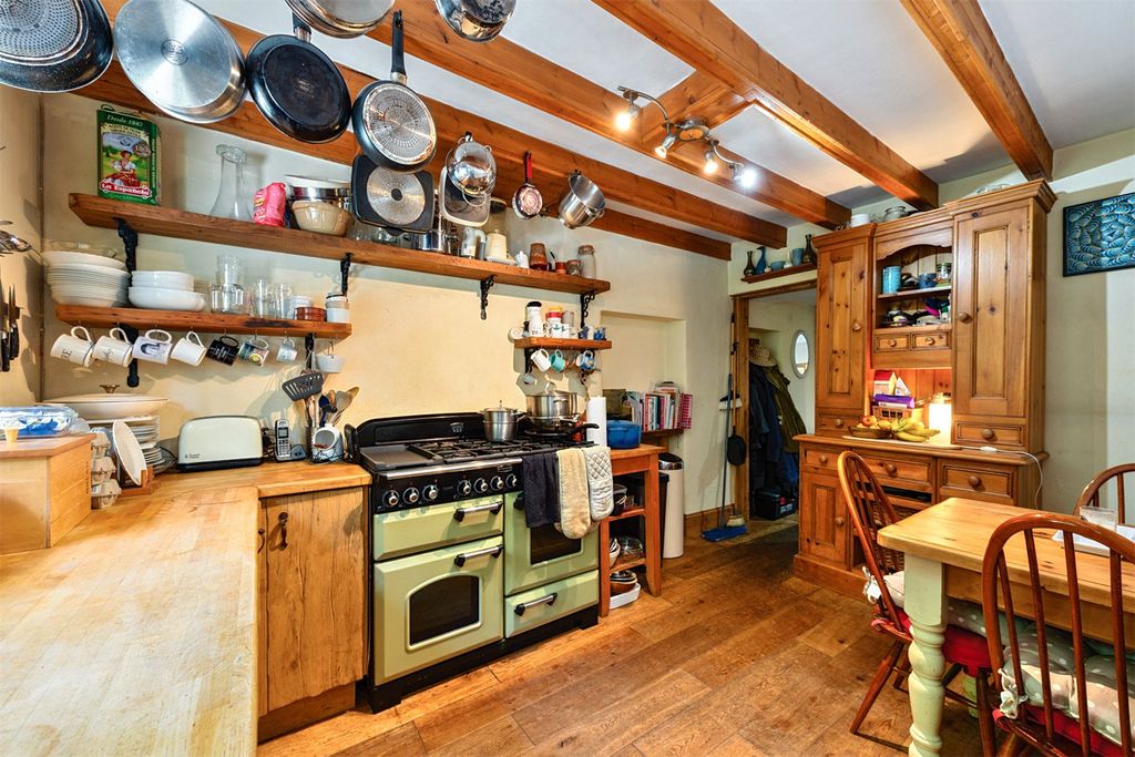 Property photo 2 of 12 Picture No. 02